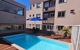 Apartamento em Bombinhas - Luxo - Piscina - Alto Padrão